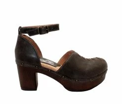 Outlet 👍 Women's SBICCA Donerail Block Heel Clogs Charcoal ⌛